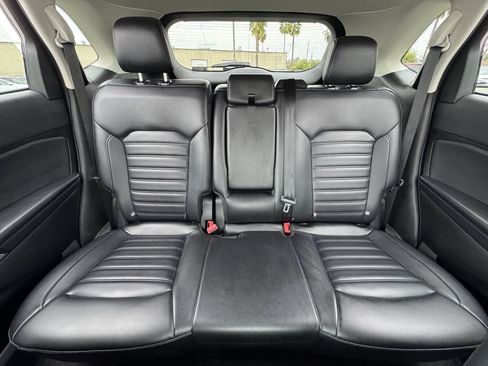 Used 2024 Ford Edge SEL image 34