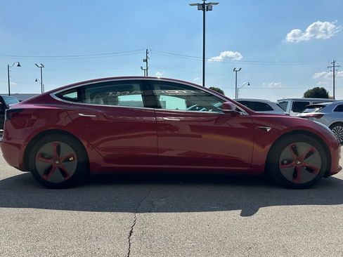 Used 2018 Tesla Model 3 Long Range image 12