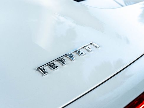 Used 2013 Ferrari 458 Spider image 19