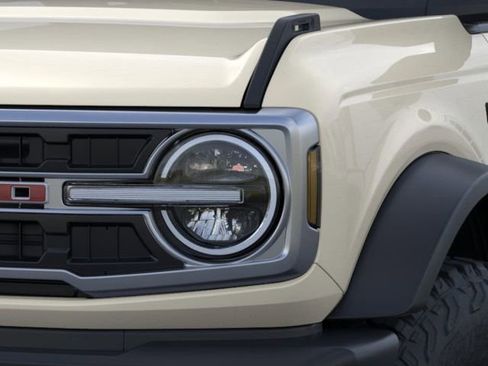 New 2026 Ford Bronco Outer Banks image 19
