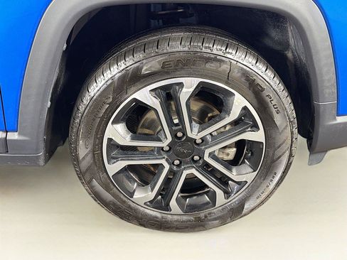 Used 2022 Jeep Compass Limited w/ Sun and Sound Group AWD/4WD image 36