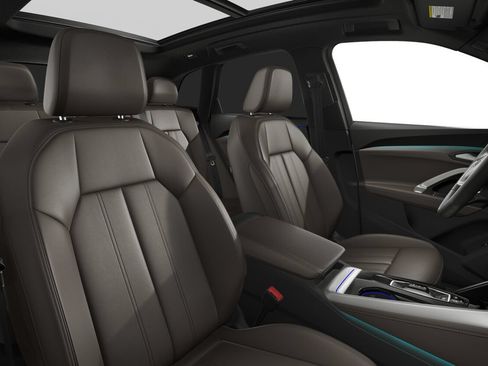 Certified 2025 Audi Q5 Premium w/ Premium Plus AWD/4WD image 5