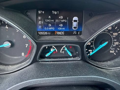 Used 2017 Ford Escape SE FWD image 14