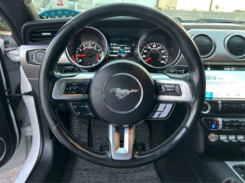 Used 2018 Ford Mustang Premium image 17