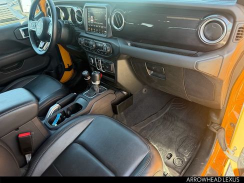 Used 2021 Jeep Wrangler Unlimited Sahara AWD/4WD image 11