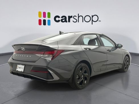 Used 2026 Hyundai Elantra Sport FWD image 5