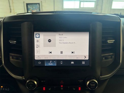 Used 2024 RAM 1500 Big Horn image 17