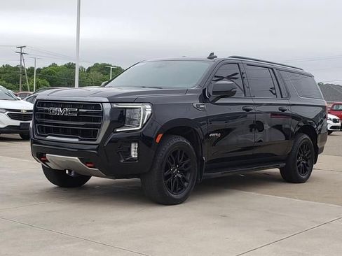 Used 2022 GMC Yukon XL AT4 AWD/4WD image 9