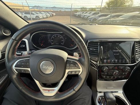 Used 2020 Jeep Grand Cherokee Trailhawk w/ Trailhawk Luxury Group image 21