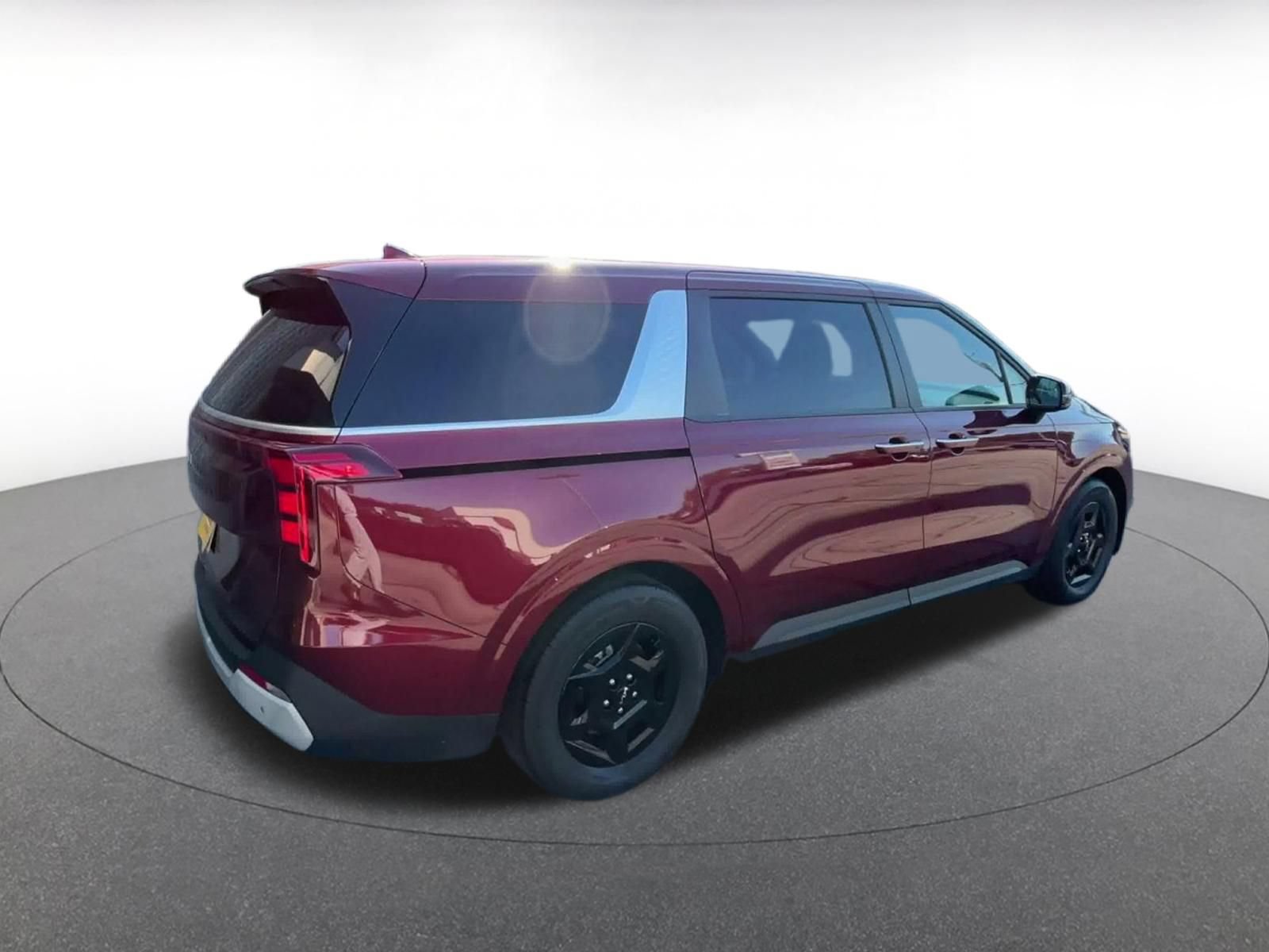 Used 2026 Kia Carnival FWD image 14
