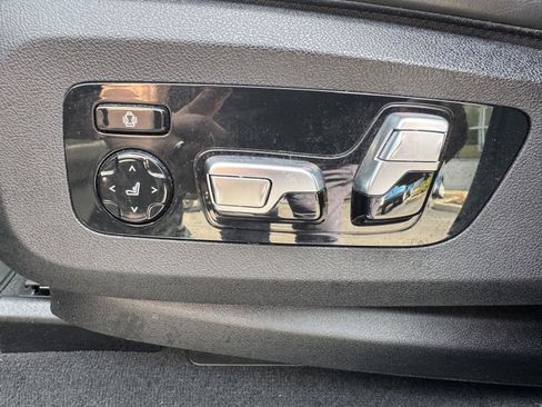 Used 2022 BMW X6 M50i w/ Premium Package AWD/4WD image 21