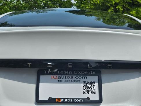 Used 2023 Tesla Model S AWD image 30