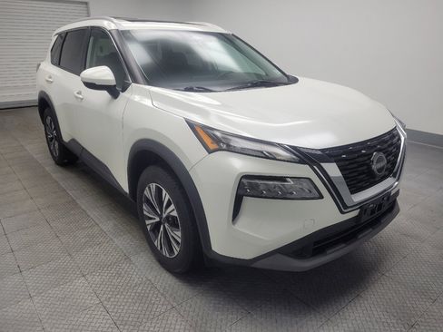 Used 2022 Nissan Rogue SV w/ SV Premium Package FWD image 13
