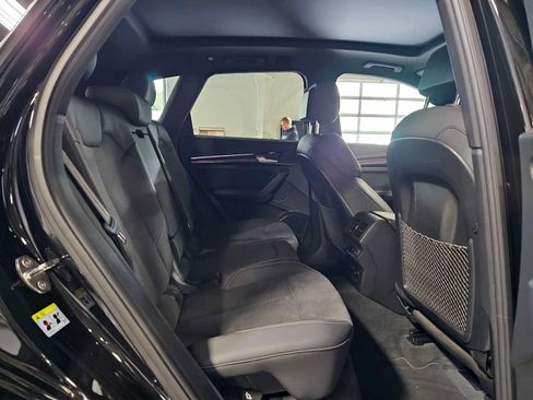 Used 2022 Audi SQ5 Prestige w/ Prestige Package AWD/4WD image 12