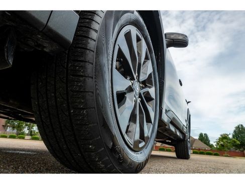 Used 2025 Subaru Outback Onyx Edition AWD/4WD image 10