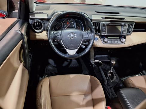 Used 2014 Toyota RAV4 Limited w/ Technology Package AWD/4WD image 9