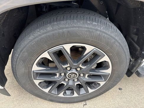 Used 2023 Toyota Sequoia Limited image 2