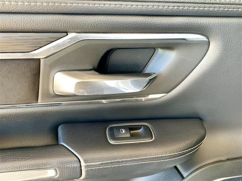 Used 2024 RAM 1500 Laramie image 19