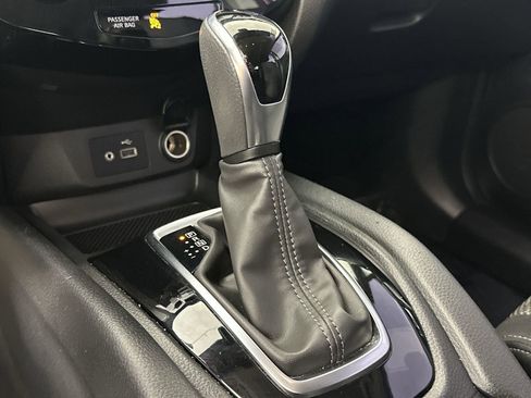 Used 2020 Nissan Rogue Sport SV FWD image 20