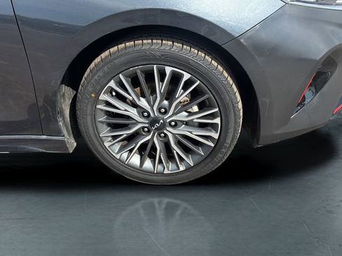 Used 2024 Kia Forte GT-Line w/ GT-Line Premium Package FWD image 9