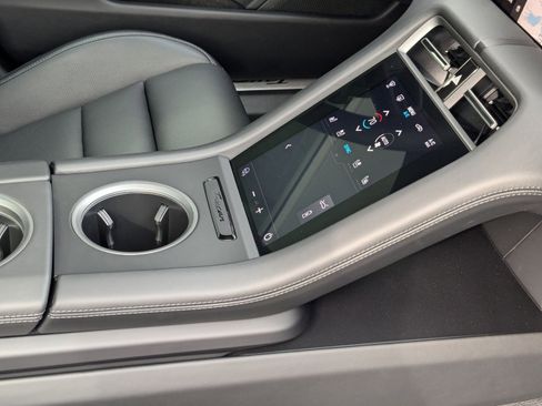 New 2025 Porsche Taycan 4S image 20