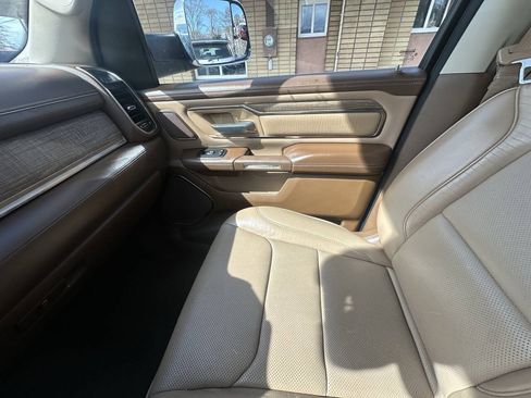 Used 2019 RAM 1500 Limited AWD/4WD image 9