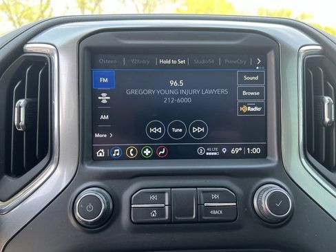 Used 2021 Chevrolet Silverado 1500 LT Trail Boss w/ Convenience Package II AWD/4WD image 13