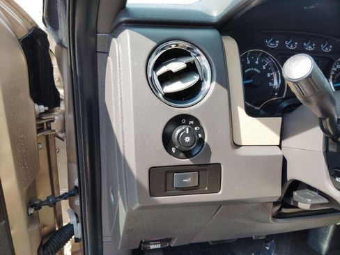 Used 2013 Ford F150 XLT w/ Luxury Equipment Group RWD image 17