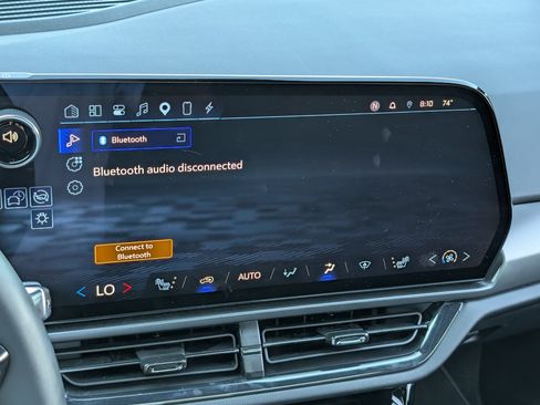 Used 2025 Chevrolet Equinox EV RS FWD image 29