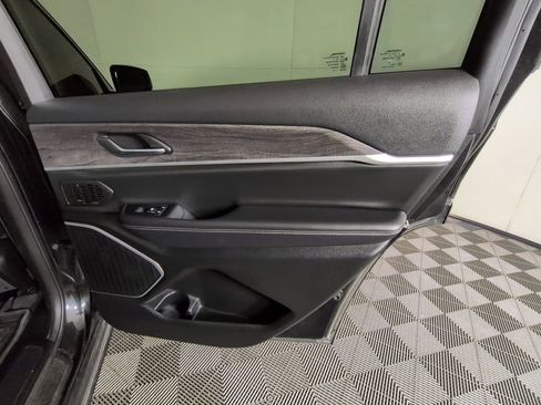 Certified 2021 Jeep Grand Cherokee L Limited AWD/4WD image 40