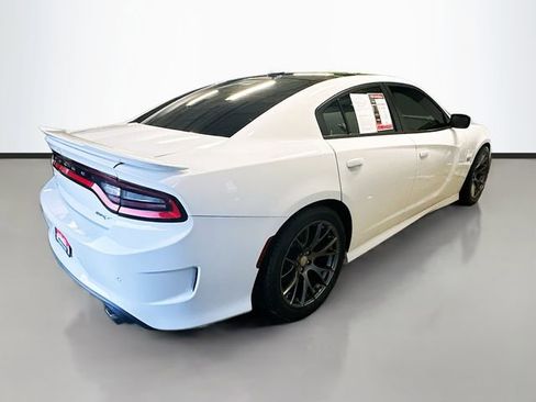 Used 2017 Dodge Charger SRT image 5