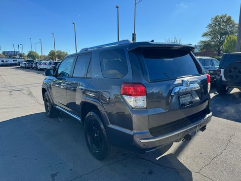 Used 2013 Toyota 4Runner SR5 image 5