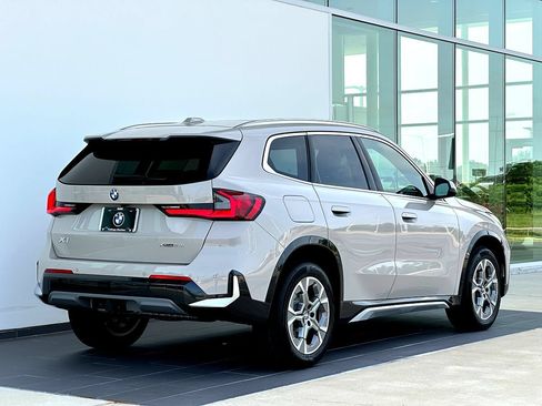New 2026 BMW X1 xDrive28i w/ Technology Package AWD/4WD image 4