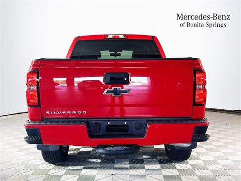 Used 2018 Chevrolet Silverado 1500 Custom w/ Custom Value Package image 6
