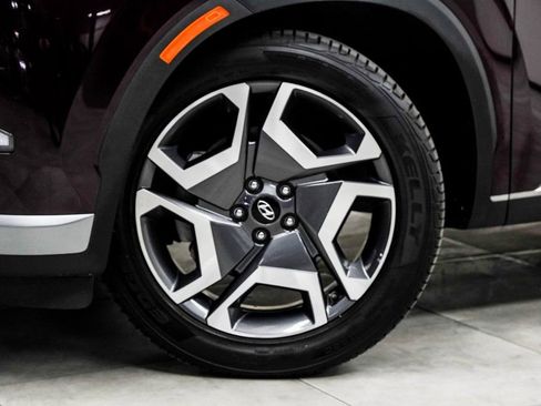 Used 2024 Hyundai Palisade Limited image 3