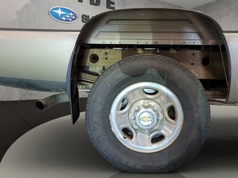 Used 2000 Chevrolet Silverado 2500 LS RWD image 15