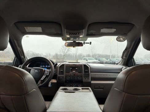 Used 2017 Ford F550 4x4 Crew Cab Super Duty image 20