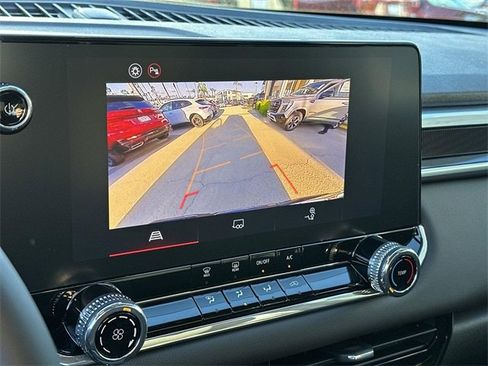 New 2026 GMC Canyon Elevation w/ LPO, Black Badging Package image 14