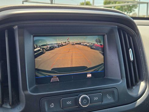 Used 2020 Chevrolet Colorado W/T w/ Custom Special Edition AWD/4WD image 27