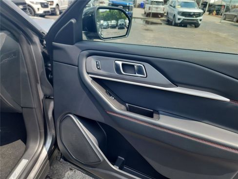 New 2025 Ford Explorer ST-Line w/ Premium Package image 27