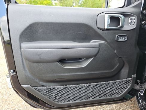 New 2024 Jeep Wrangler Sport S image 23