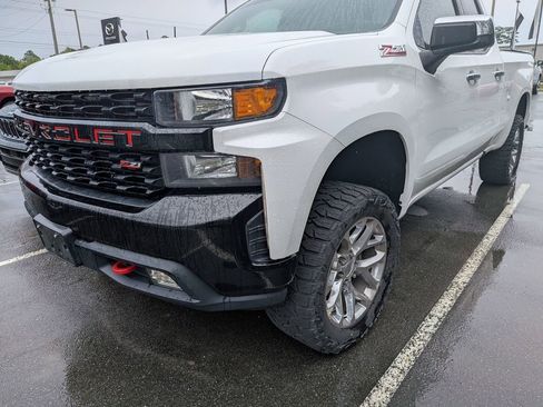Used 2019 Chevrolet Silverado 1500 Custom Trail Boss w/ Infotainment Package AWD/4WD image 2