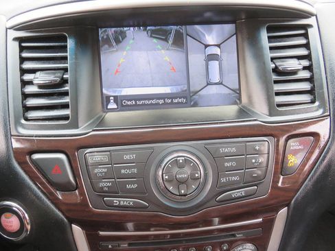 Used 2015 Nissan Pathfinder SL w/ SL Premium Package AWD/4WD image 17