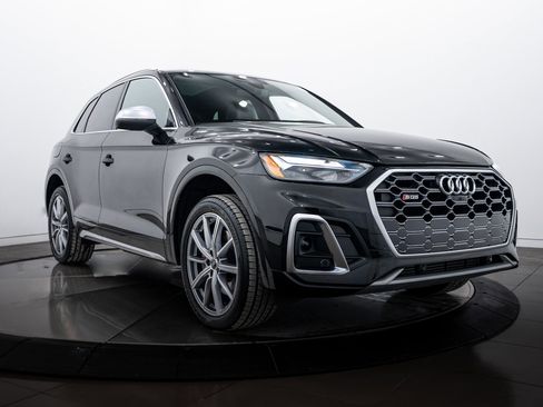 Certified 2022 Audi SQ5 Premium Plus image 2