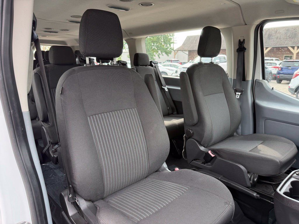 Used 2017 Ford Transit 350 XLT RWD image 11