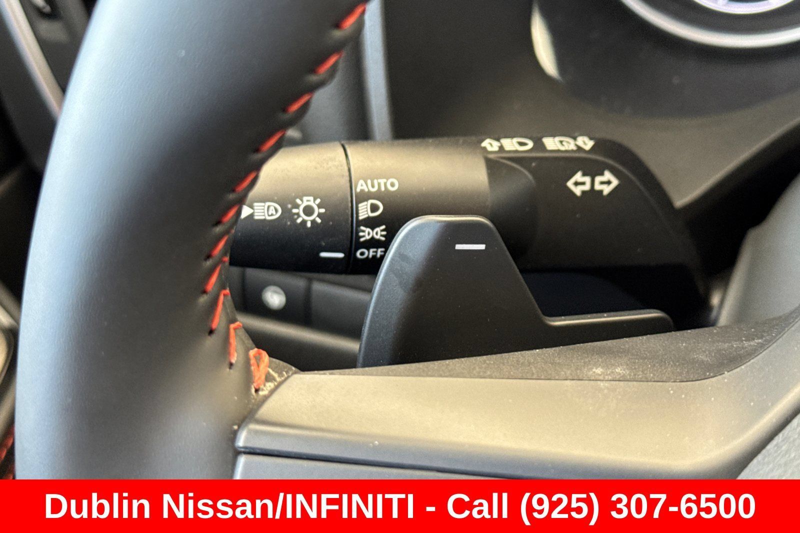 Used 2025 Nissan Rogue SV AWD/4WD image 38