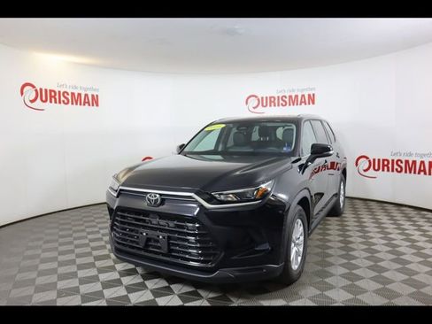 Used 2025 Toyota Grand Highlander XLE image 2