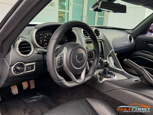 Used 2017 Dodge Viper GTC w/ GTS Interior Package RWD image 13