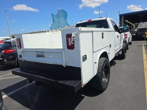 Used 2021 Ford F250 XL w/ Power Equipment Group AWD/4WD image 3