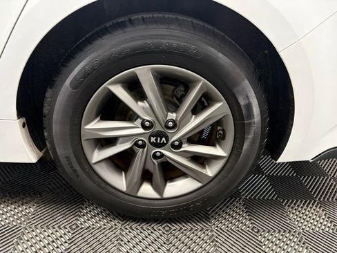 Used 2020 Kia Optima LX FWD image 17